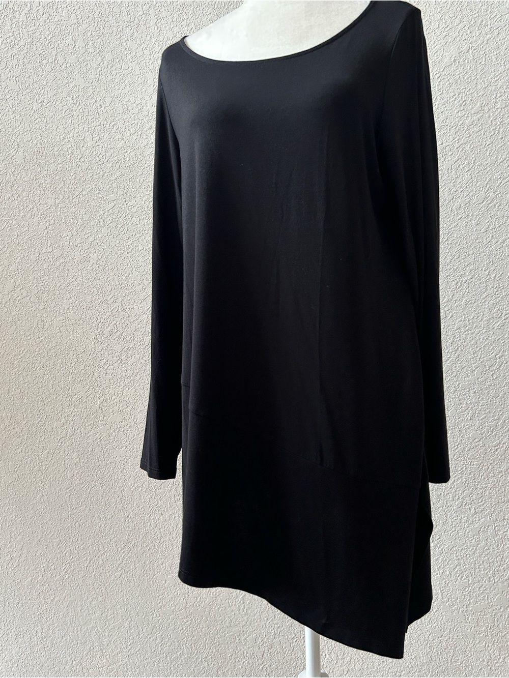Eileen Fisher L tunic top Asymmetrical hem Long sleeve black EUC